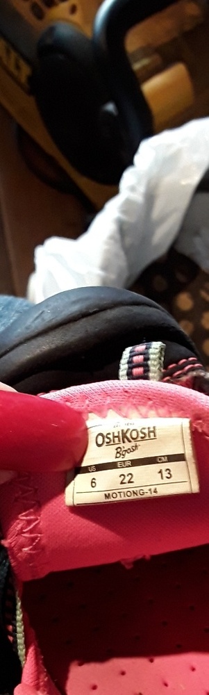 OshKosh Red & Black Fleece Jacket  Size C Small - Picture 4 of 4